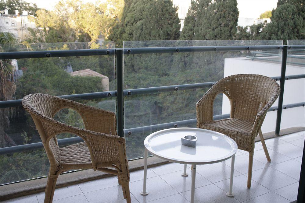 Master Mazeh Hotel Tel Aviv Buitenkant foto