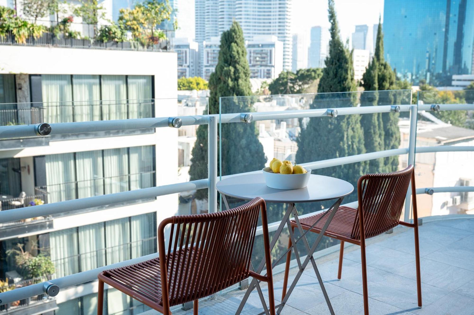 Master Mazeh Hotel Tel Aviv Buitenkant foto